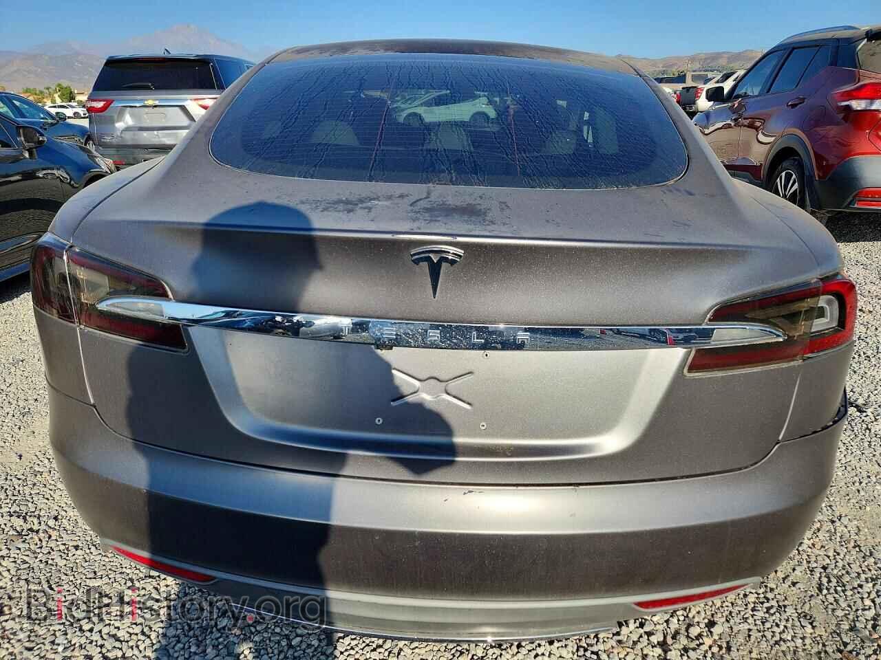 2014 TESLA MODEL S - VIN: 5YJSA1S13EFP41186 - Фото 6