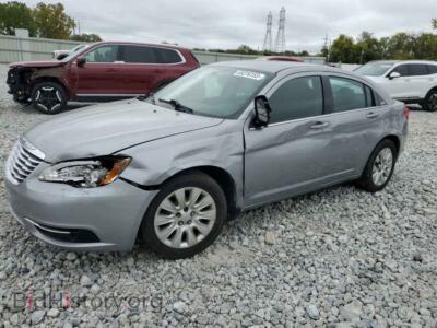 2013 Chrysler 200 200 LX, серебристый — VIN 1C3CCBAB7DN733336, Copart