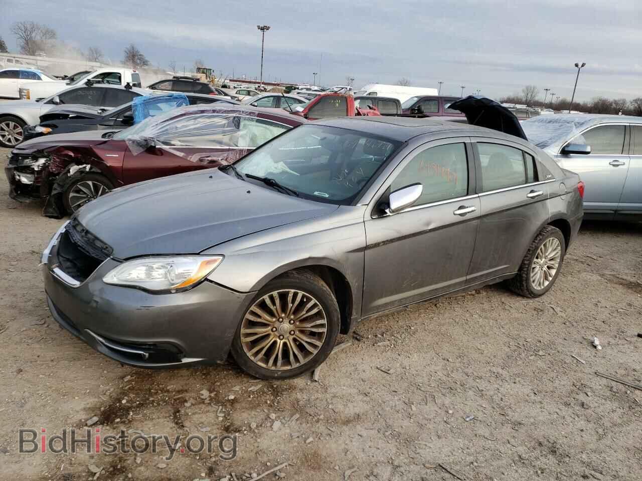 2011 CHRYSLER 200 - VIN: 1C3BC2FG1BN623279 - Фото 2