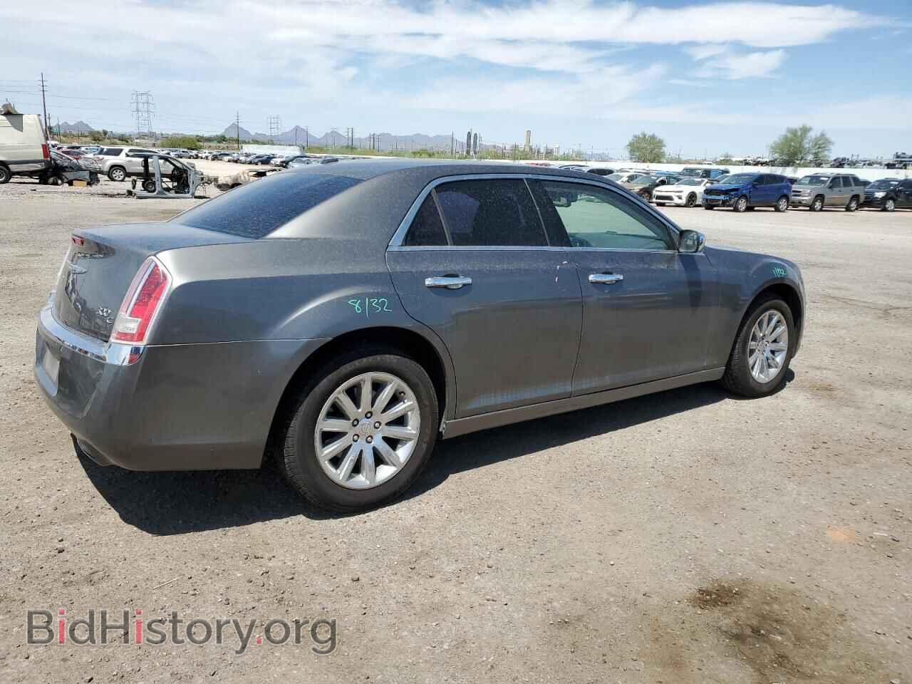 2011 CHRYSLER 300 - VIN: 2C3CA6CT0BH583224 - Фото 3