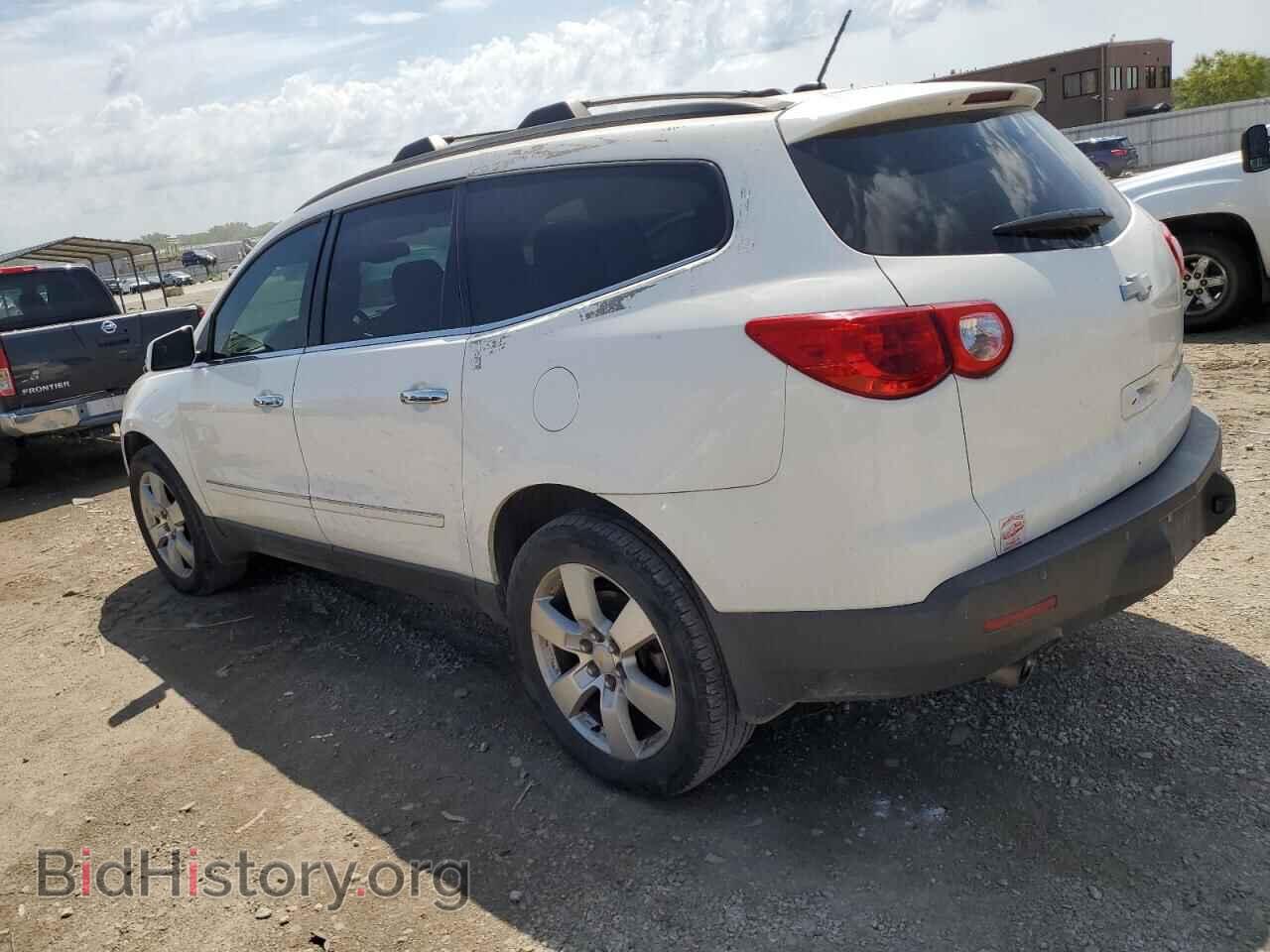 2012 CHEVROLET TRAVERSE - VIN: 1GNKRLED0CJ408001 - Фото 2