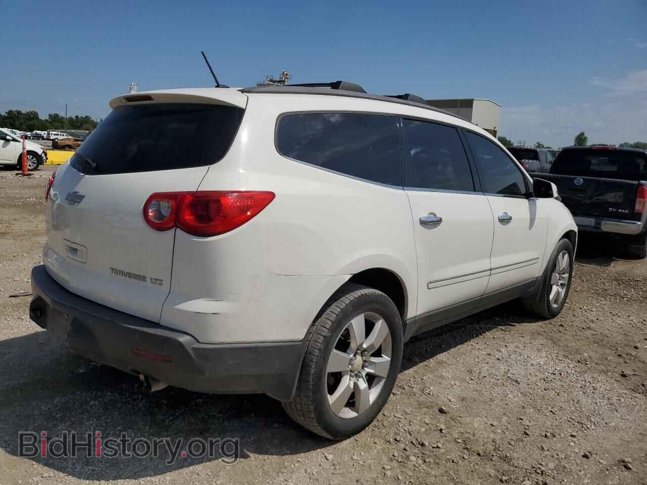 2012 CHEVROLET TRAVERSE - VIN: 1GNKRLED0CJ408001 - Фото 3