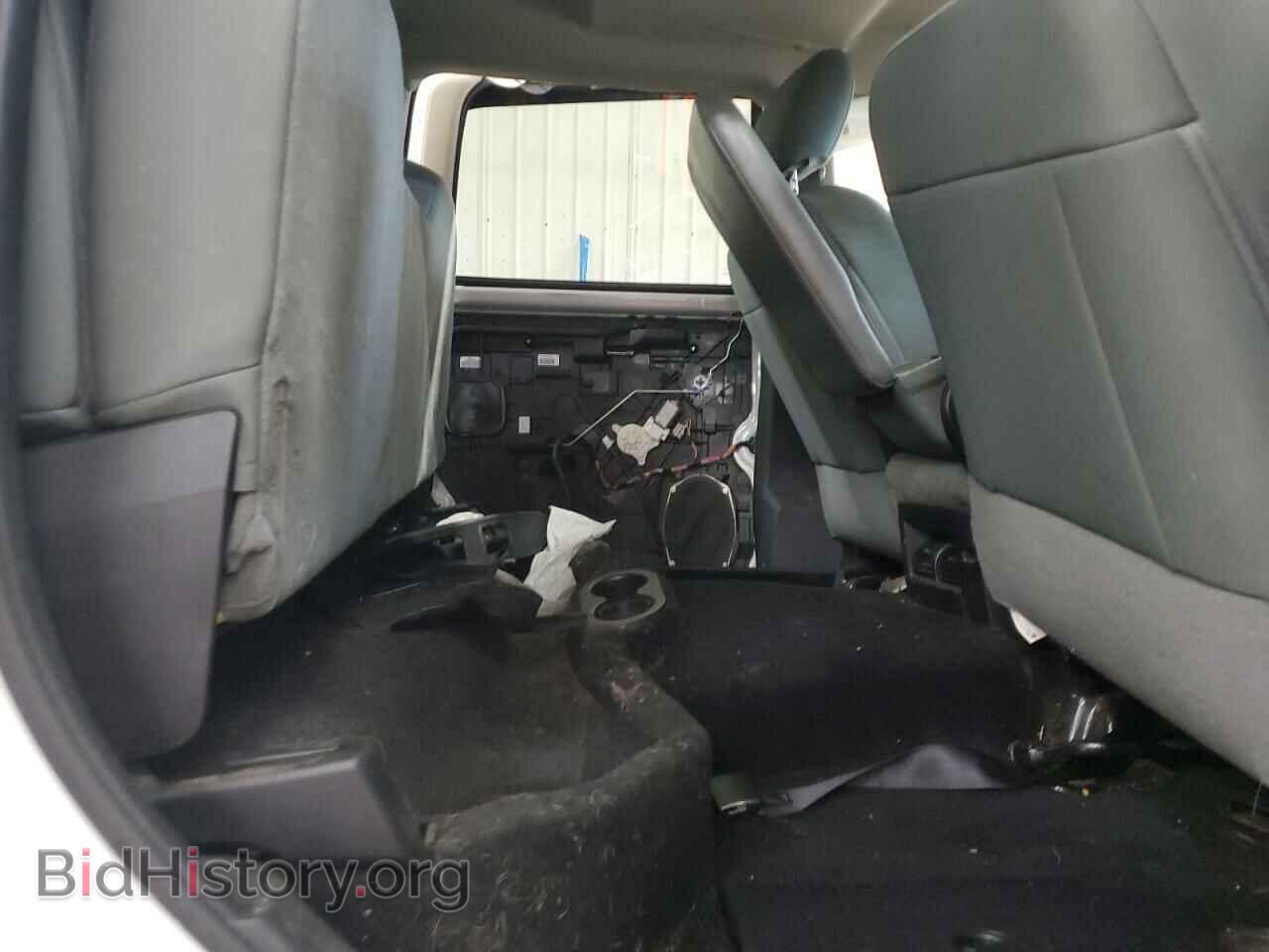 2014 RAM All Models - VIN: 3C6UR5CL1EG162837 - Photo 10
