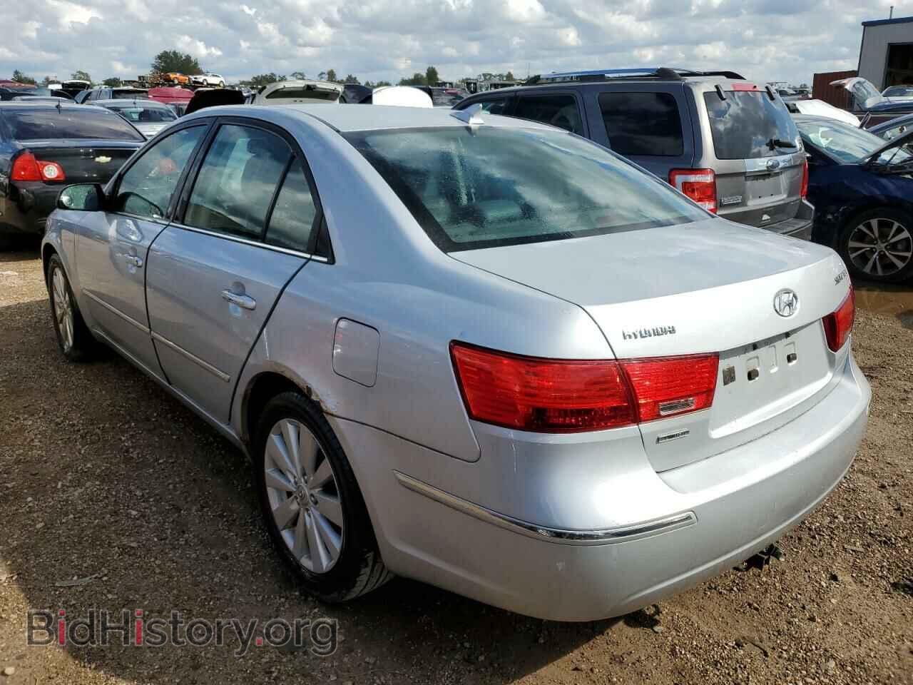 2010 HYUNDAI SONATA - VIN: 5NPEU4ACXAH659704 - Фото 2
