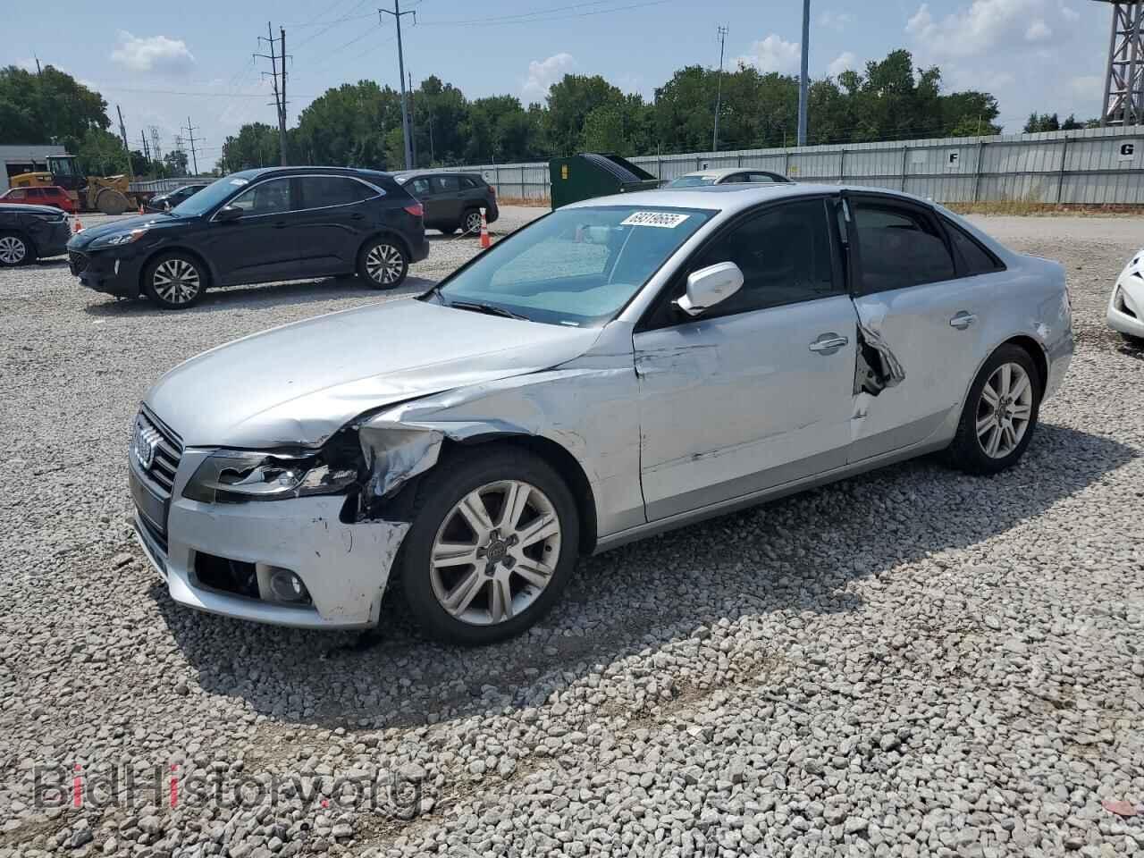 Фотография WAUBFAFL5AN036024 - AUDI A4 2010