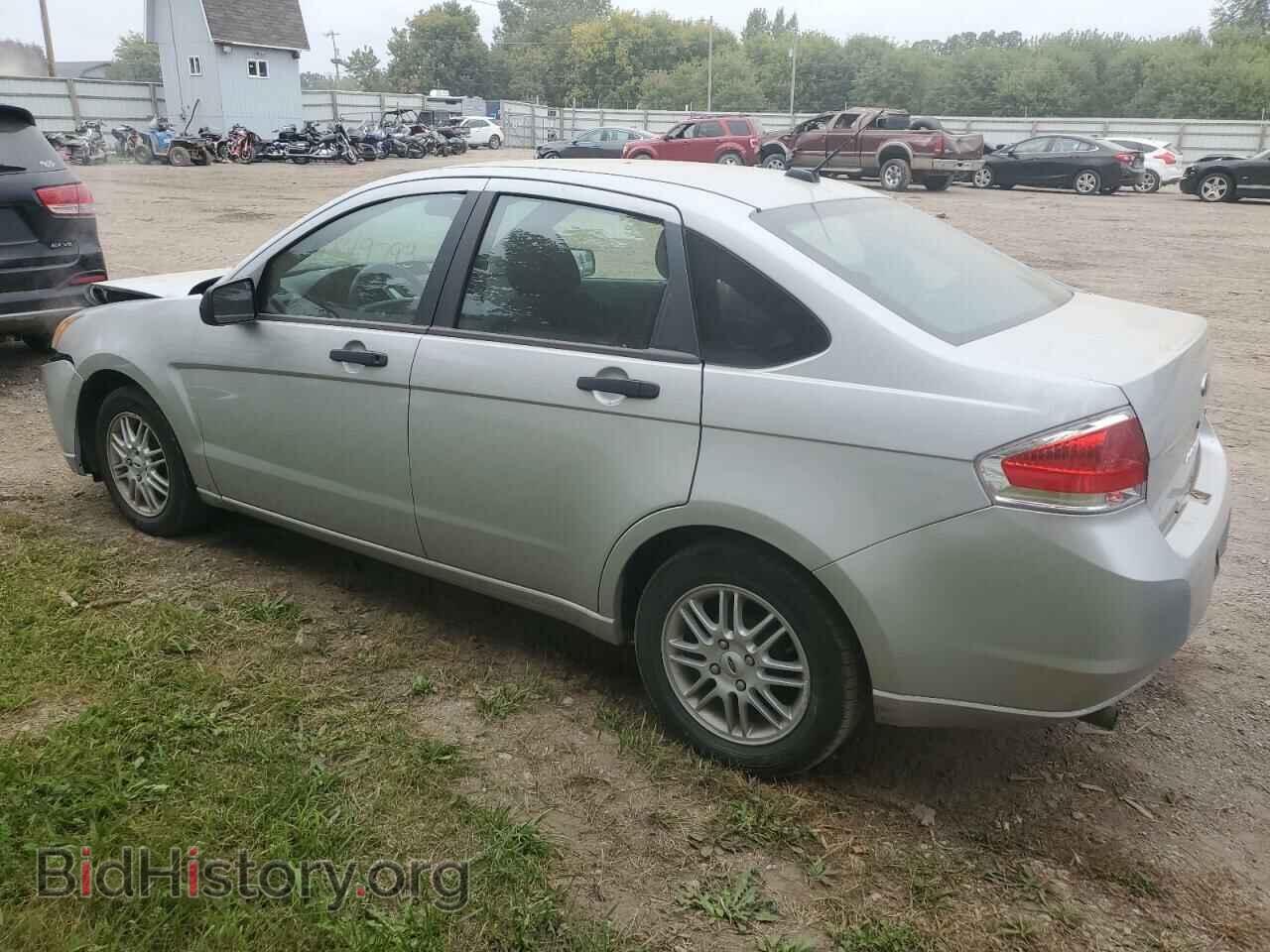 2009 FORD FOCUS - VIN: 1FAHP35N79W225651 - Фото 2