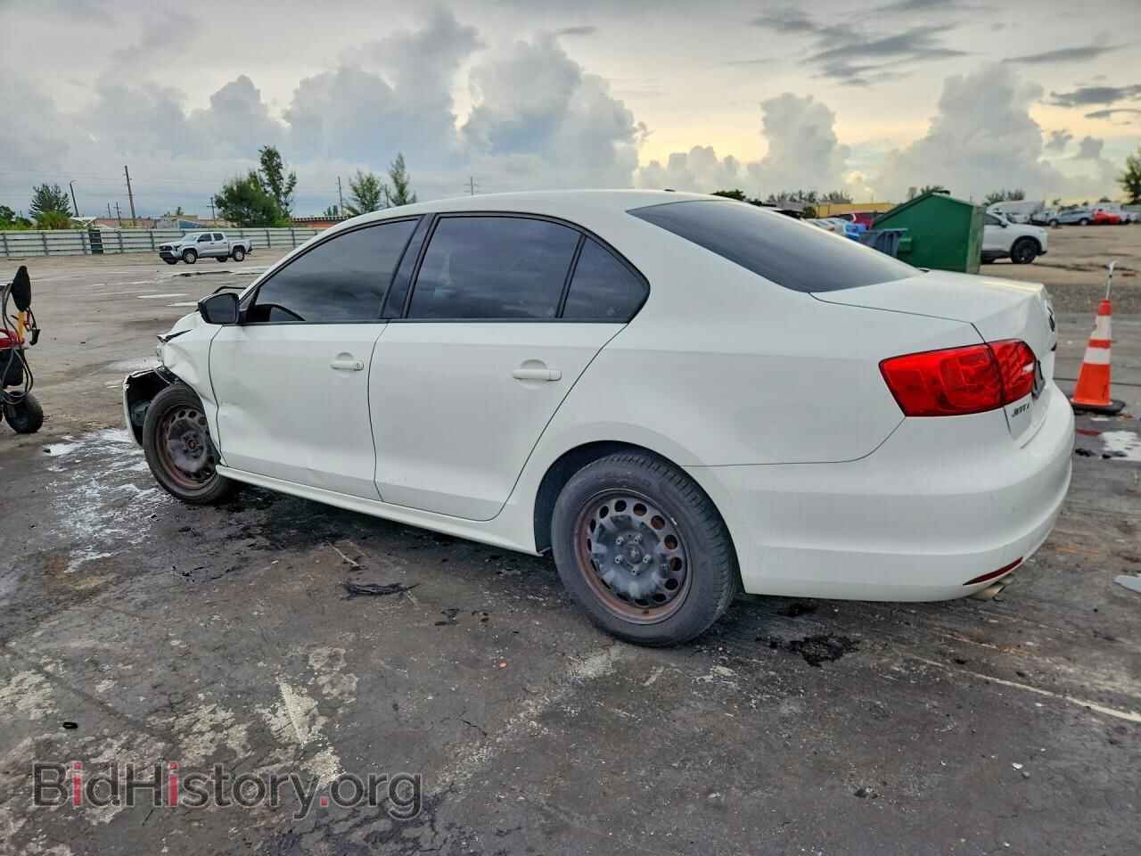 2014 VOLKSWAGEN JETTA - VIN: 3VW2K7AJ5EM235904 - Фото 2