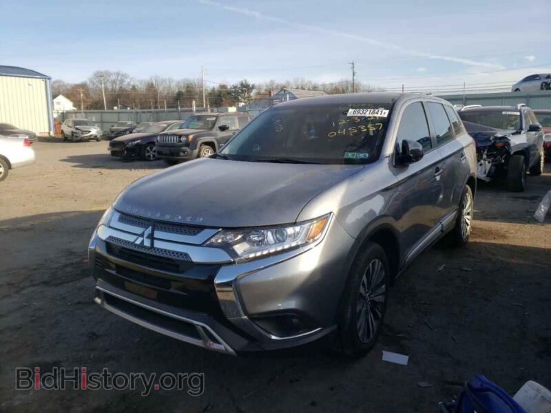 2020 Mitsubishi OUTLANDER (VIN JA4AD2A31LZ045357) — фото 2 из 10