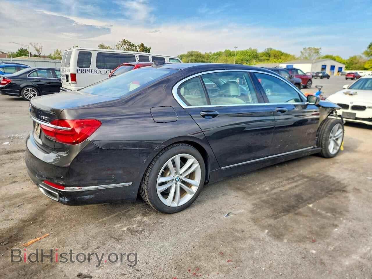 2017 BMW 7 SERIES - VIN: WBA7F2C51HG422035 - Photo 3