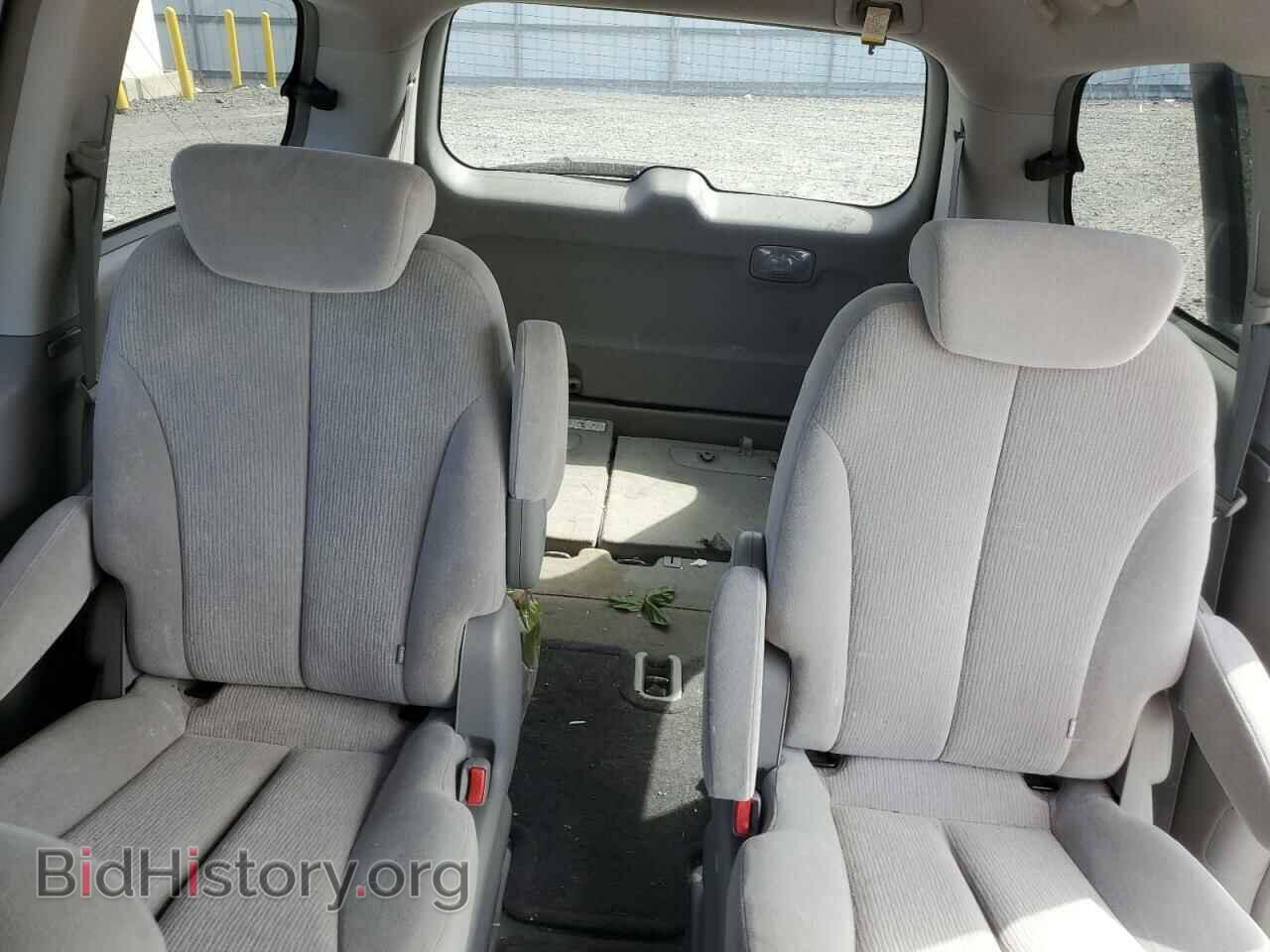 2007 KIA All Models - VIN: KNDMB233776175608 - Фото 10