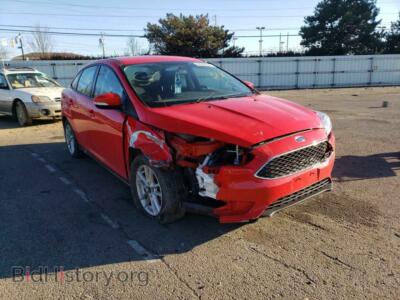2017 Ford FOCUS Focus SE, красный — VIN 1FADP3F23HL257192, Copart