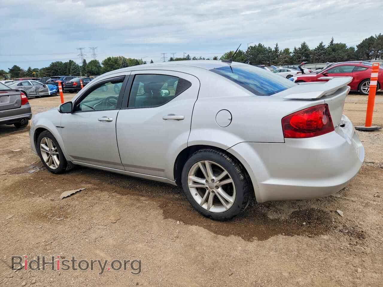 2011 DODGE AVENGER - VIN: 1B3BD1FG8BN590849 - Photo 2