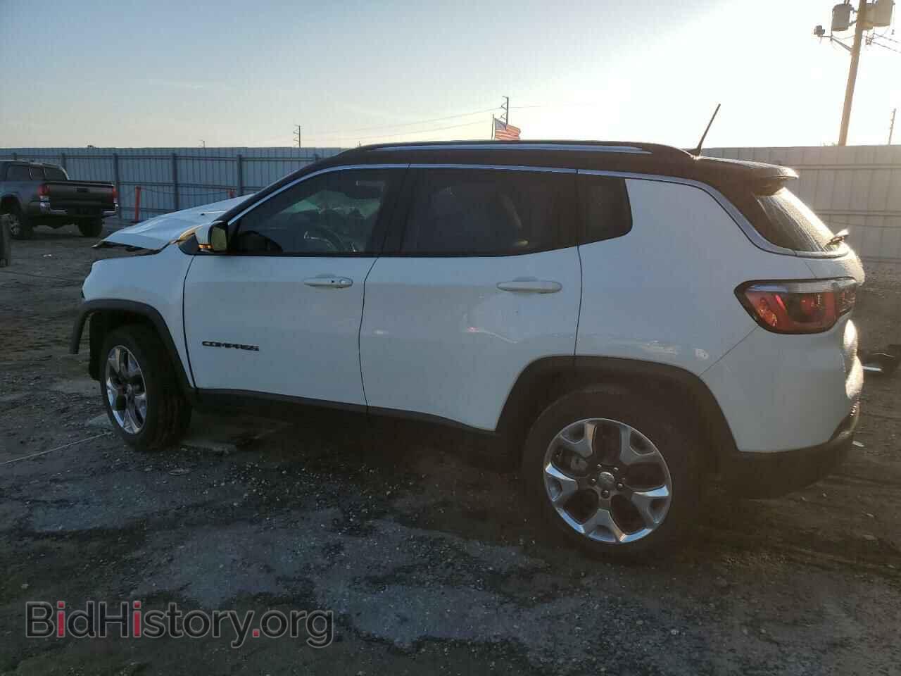 2018 JEEP COMPASS - VIN: 3C4NJCCB0JT308971 - Photo 2