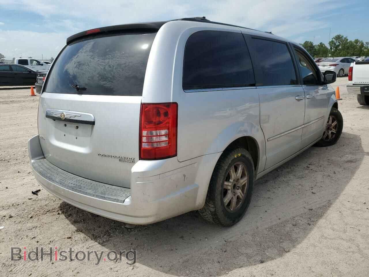 2010 CHRYSLER MINIVAN - VIN: 2A4RR5D17AR116990 - Фото 3