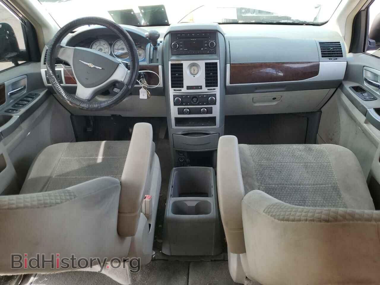 2010 CHRYSLER MINIVAN - VIN: 2A4RR5D17AR116990 - Фото 8