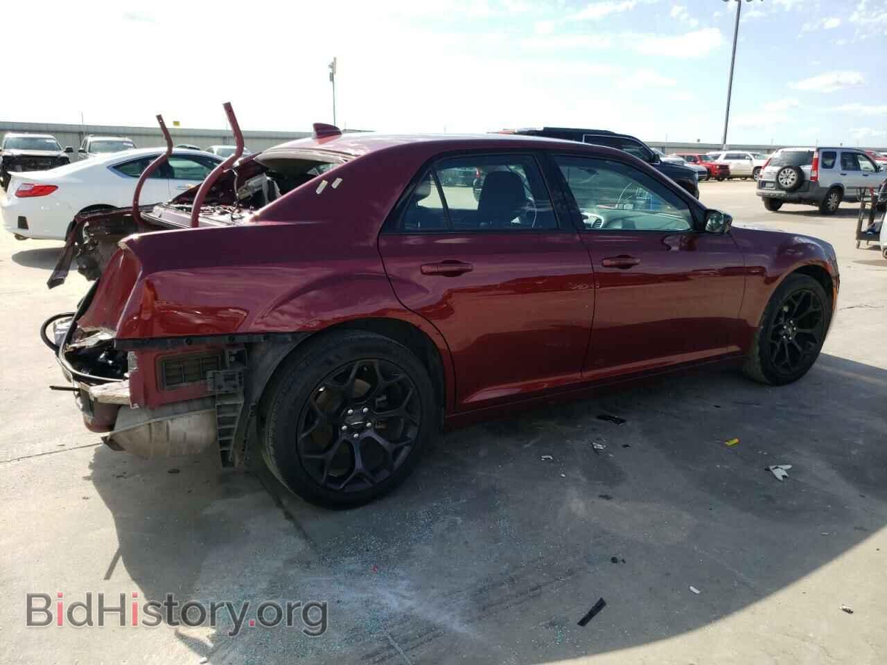 2019 CHRYSLER 300 - VIN: 2C3CCAAG2KH727116 - Фото 3