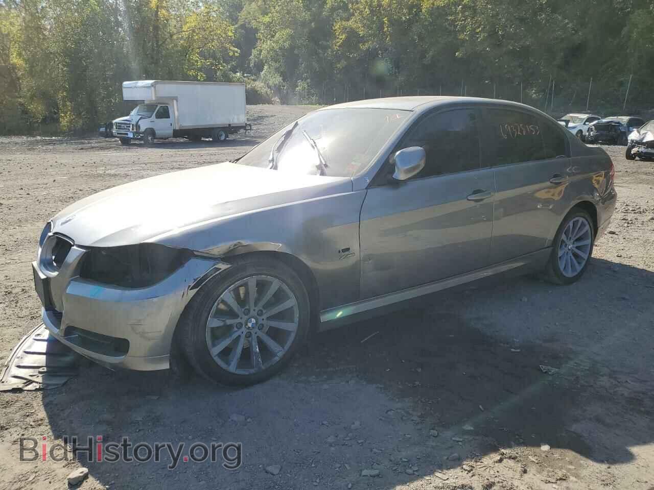Photo WBAPK7C54BA972770 - BMW 3 SERIES 2011