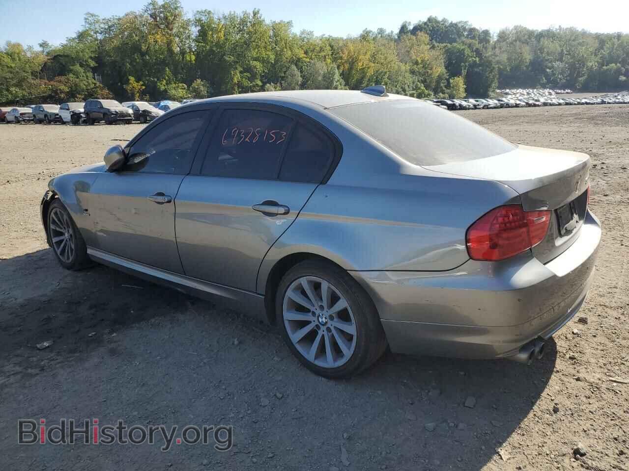 2011 BMW 3 SERIES - VIN: WBAPK7C54BA972770 - Фото 2