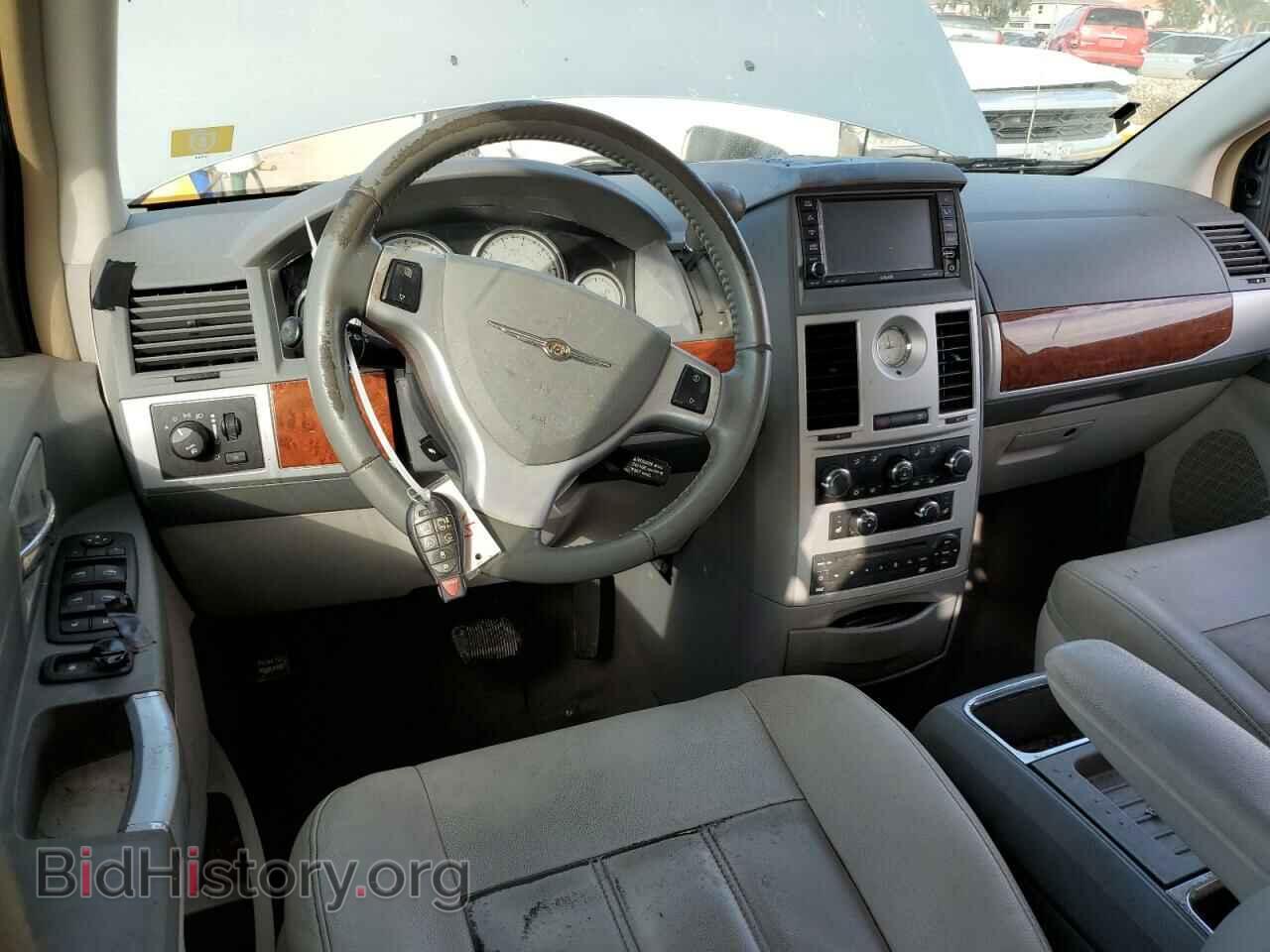 2008 CHRYSLER MINIVAN - VIN: 2A8HR54P08R818237 - Фото 8
