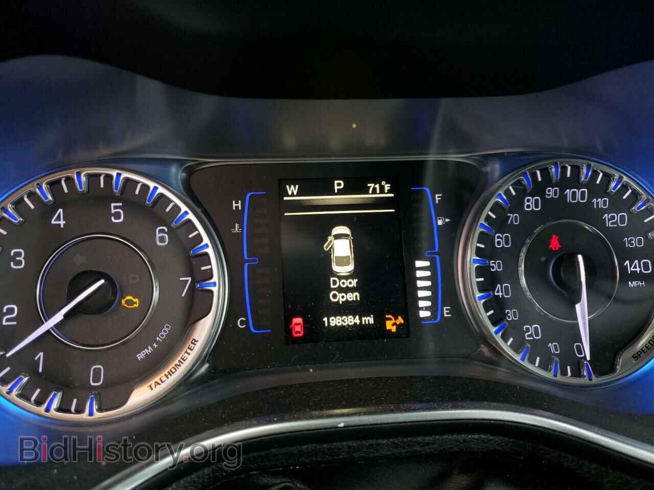 2015 CHRYSLER 200 - VIN: 1C3CCCAB4FN621196 - Фото 9