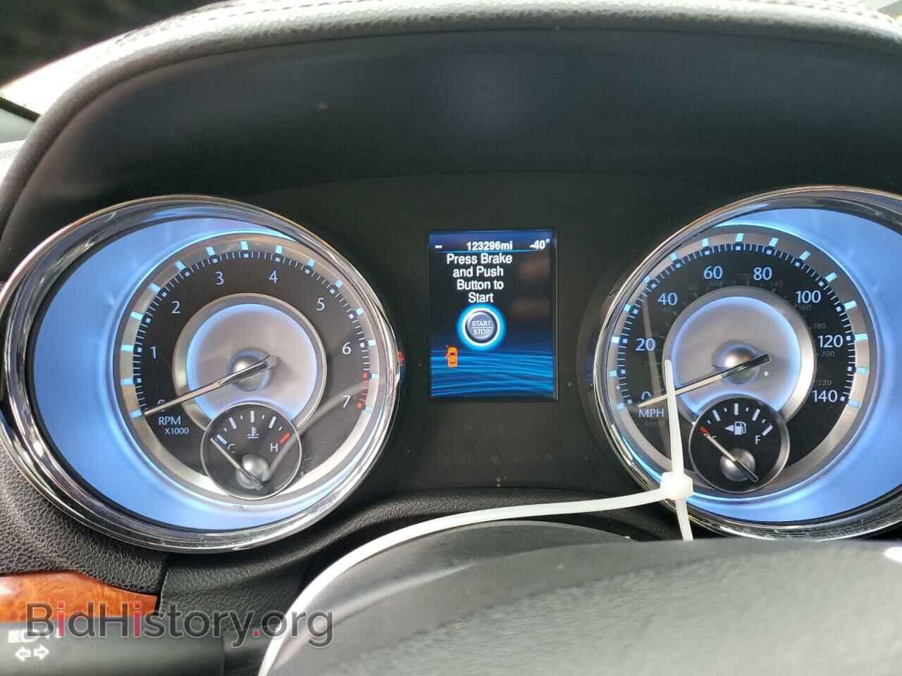 2014 CHRYSLER 300 - VIN: 2C3CCAAG2EH193815 - Фото 9