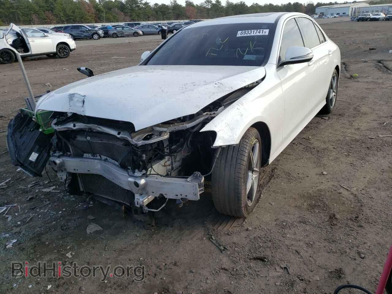 2017 MERCEDES-BENZ E-CLASS - VIN: WDDZF4KB1HA085888 - Фото 2