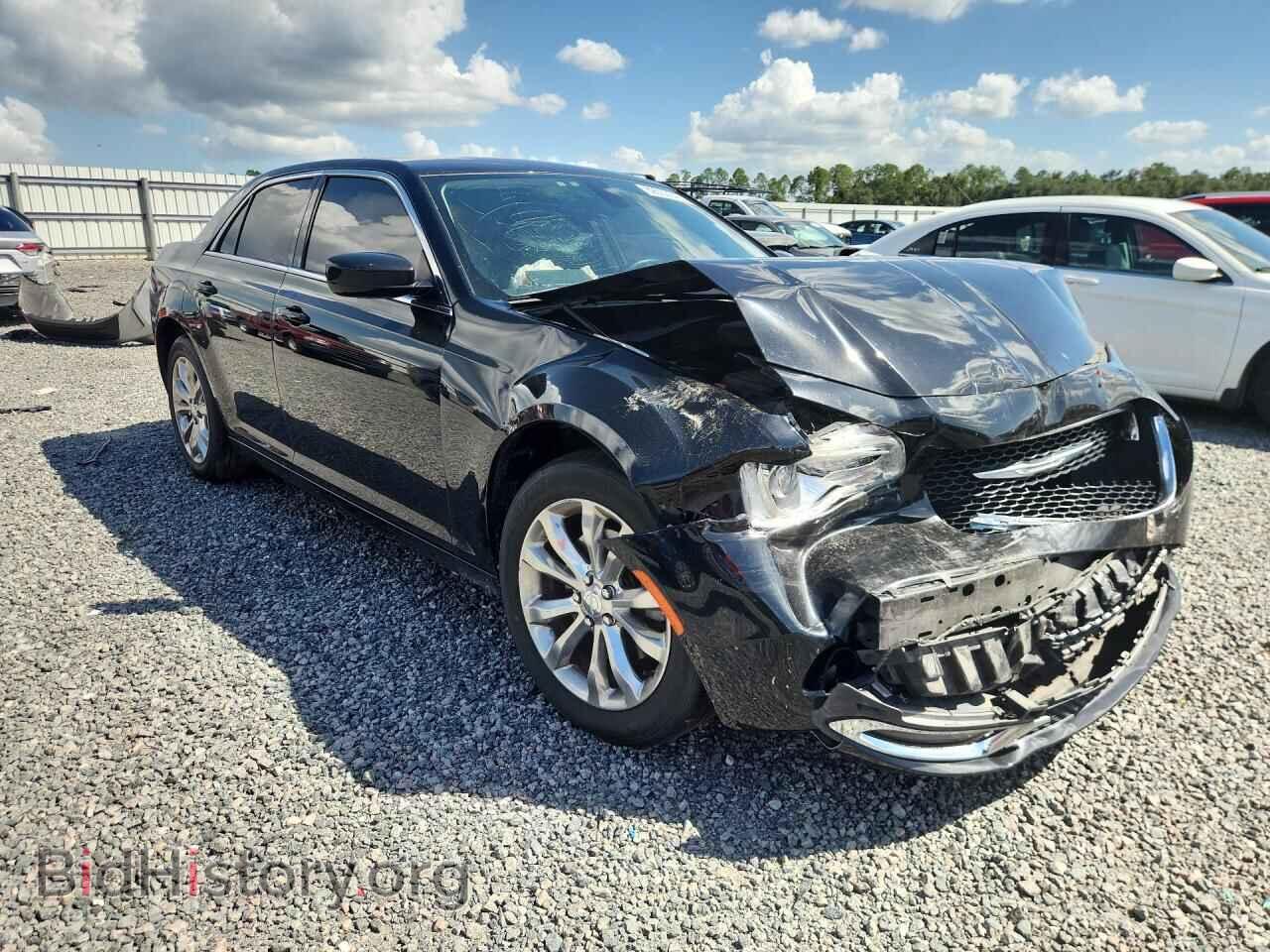 2015 CHRYSLER 300 - VIN: 2C3CCARG6FH760811 - Photo 4