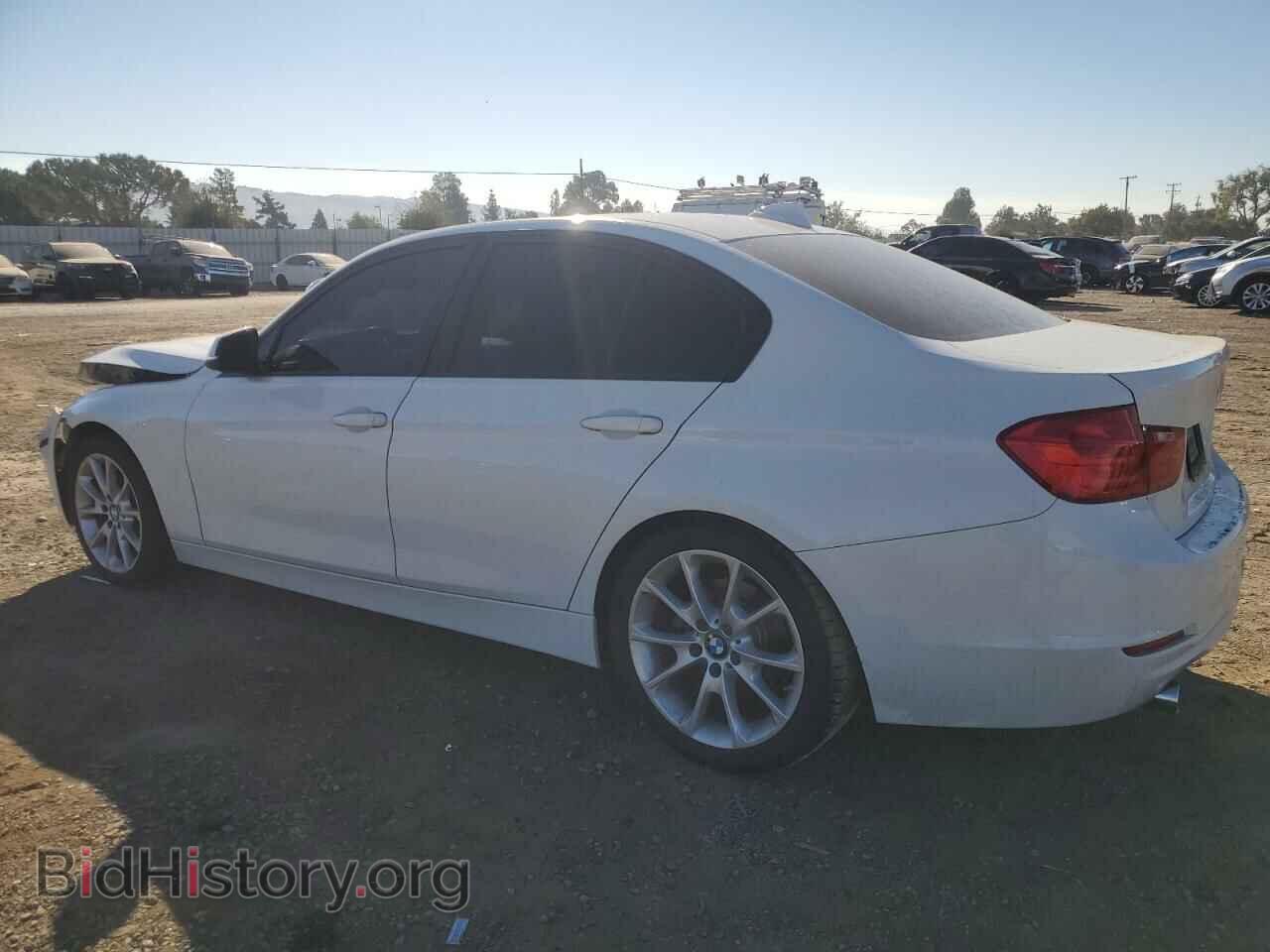2014 BMW 3 SERIES - VIN: WBA3B1C50EP679347 - Фото 2