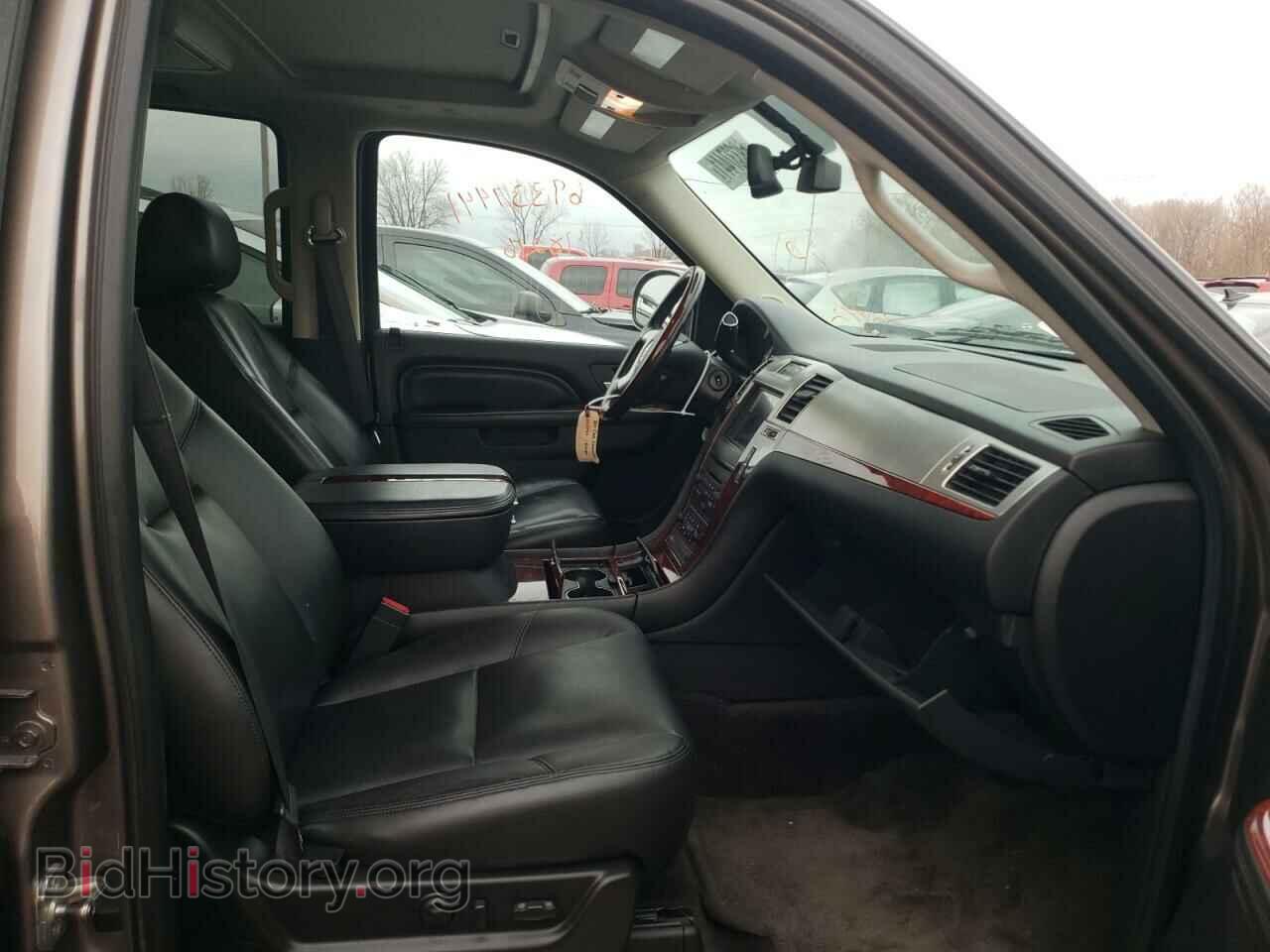 2011 CADILLAC ESCALADE - VIN: 1GYS4BEF9BR322442 - Фото 5