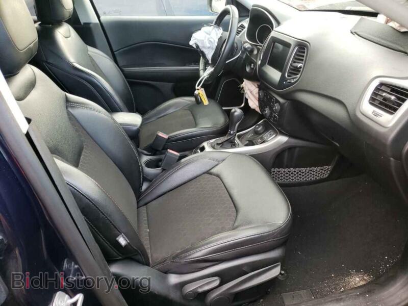 2021 Jeep COMPASS (VIN 3C4NJDBB2MT529726) — photo 5 of 10