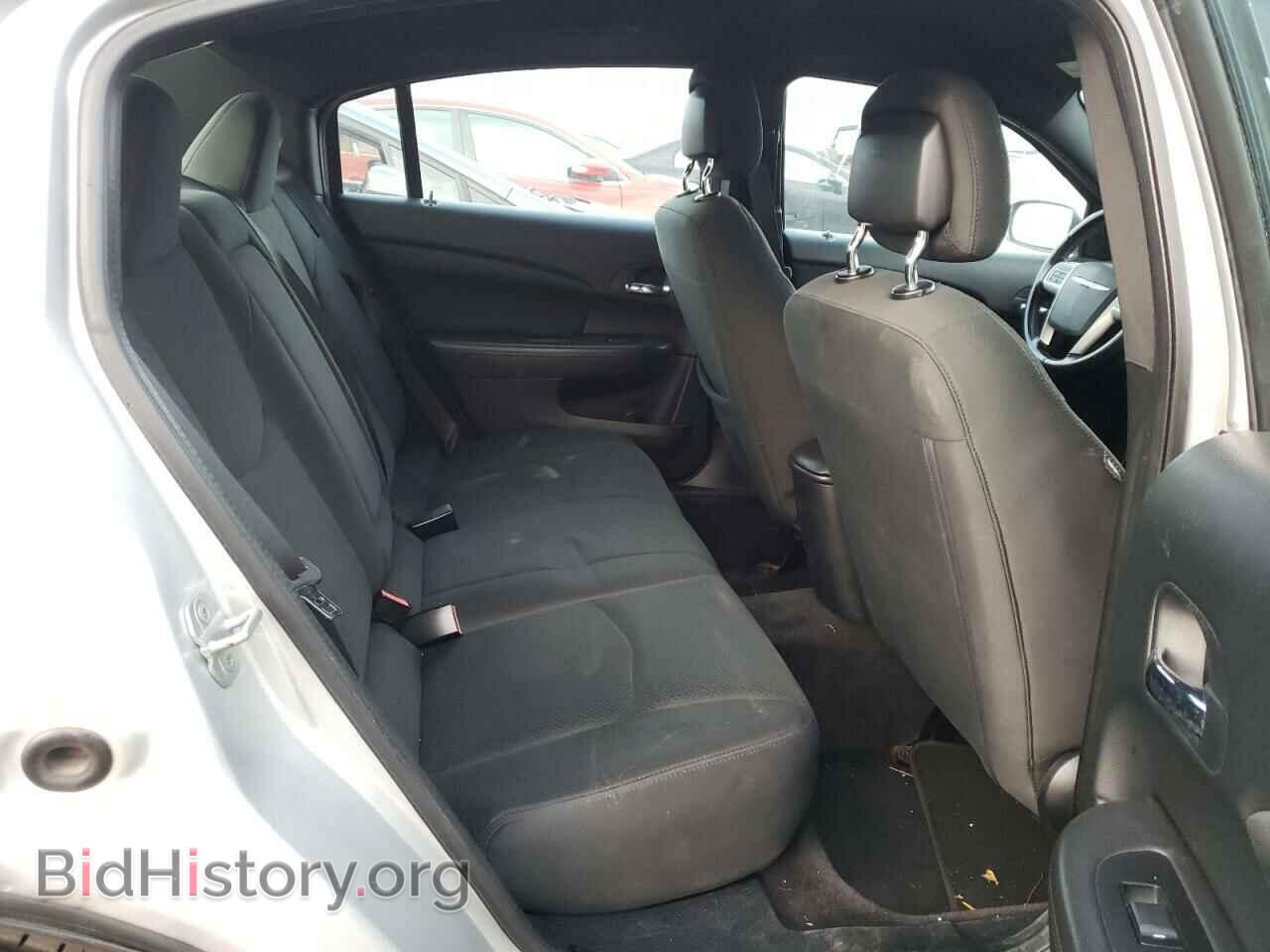 2011 CHRYSLER 200 - VIN: 1C3BC1FB2BN525666 - Фото 6