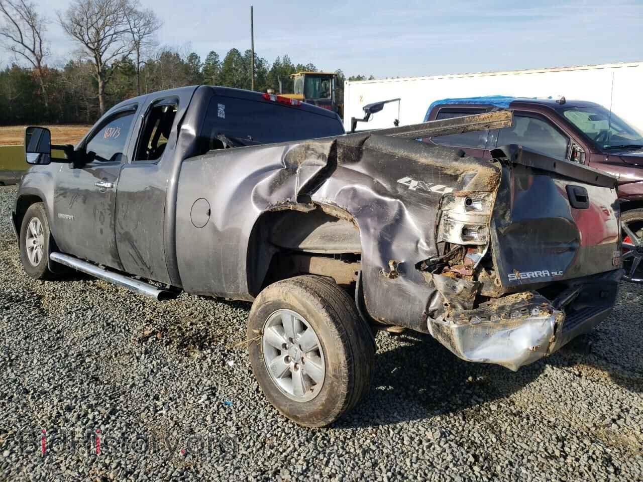 2011 GMC SIERRA - VIN: 1GTR2VE32BZ240621 - Фото 3
