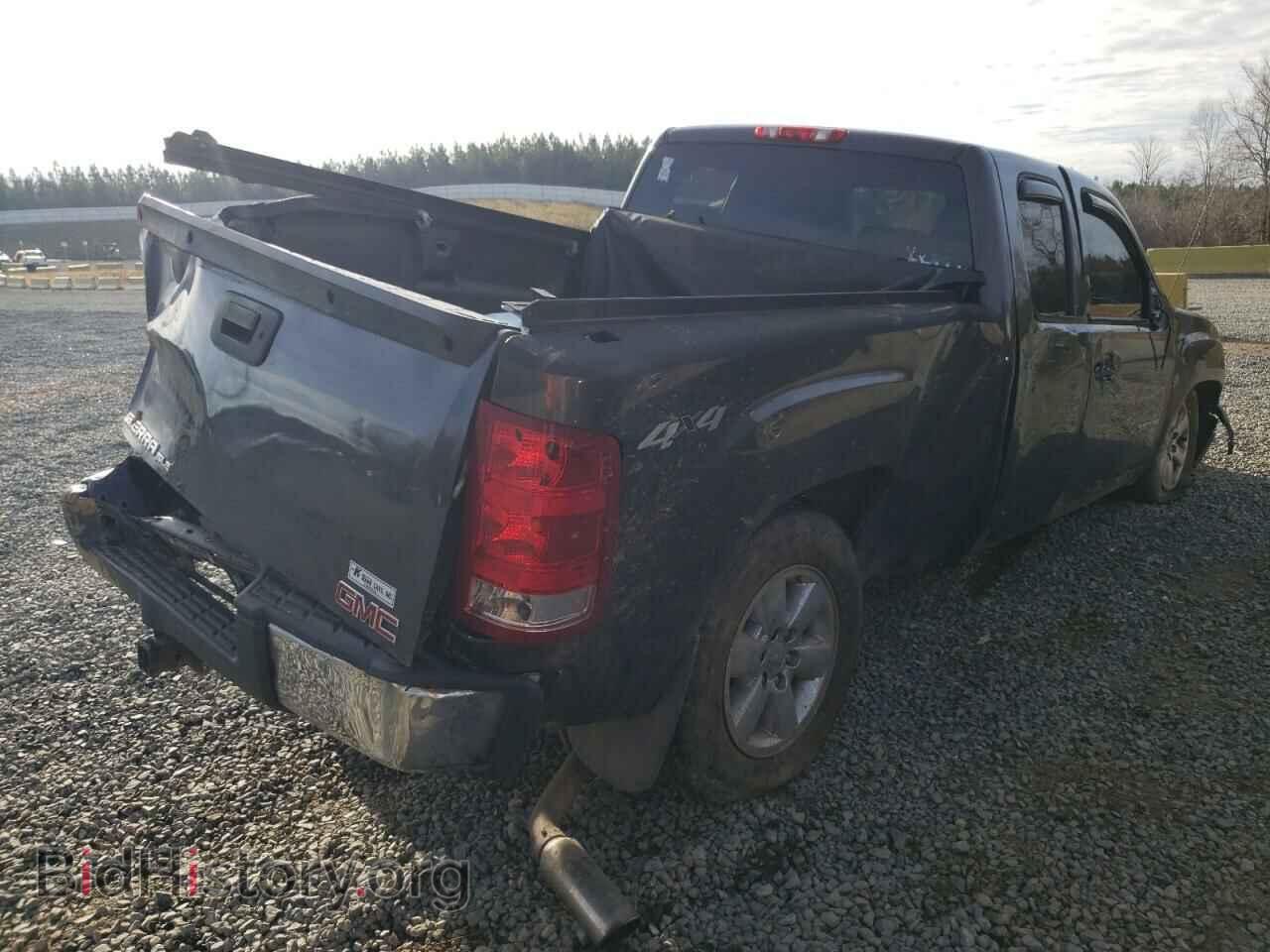 2011 GMC SIERRA - VIN: 1GTR2VE32BZ240621 - Фото 4