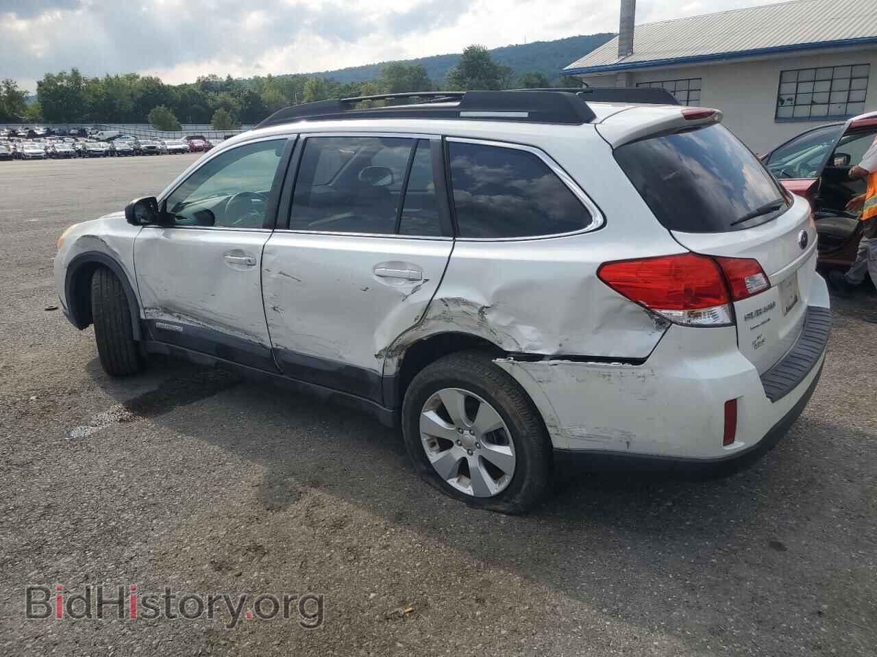 2011 SUBARU OUTBACK - VIN: 4S4BRBCC4B3357906 - Фото 2