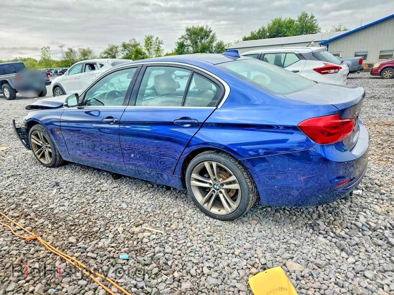2017 BMW 3 SERIES - VIN: WBA8D9C51HK678126 - Photo 2