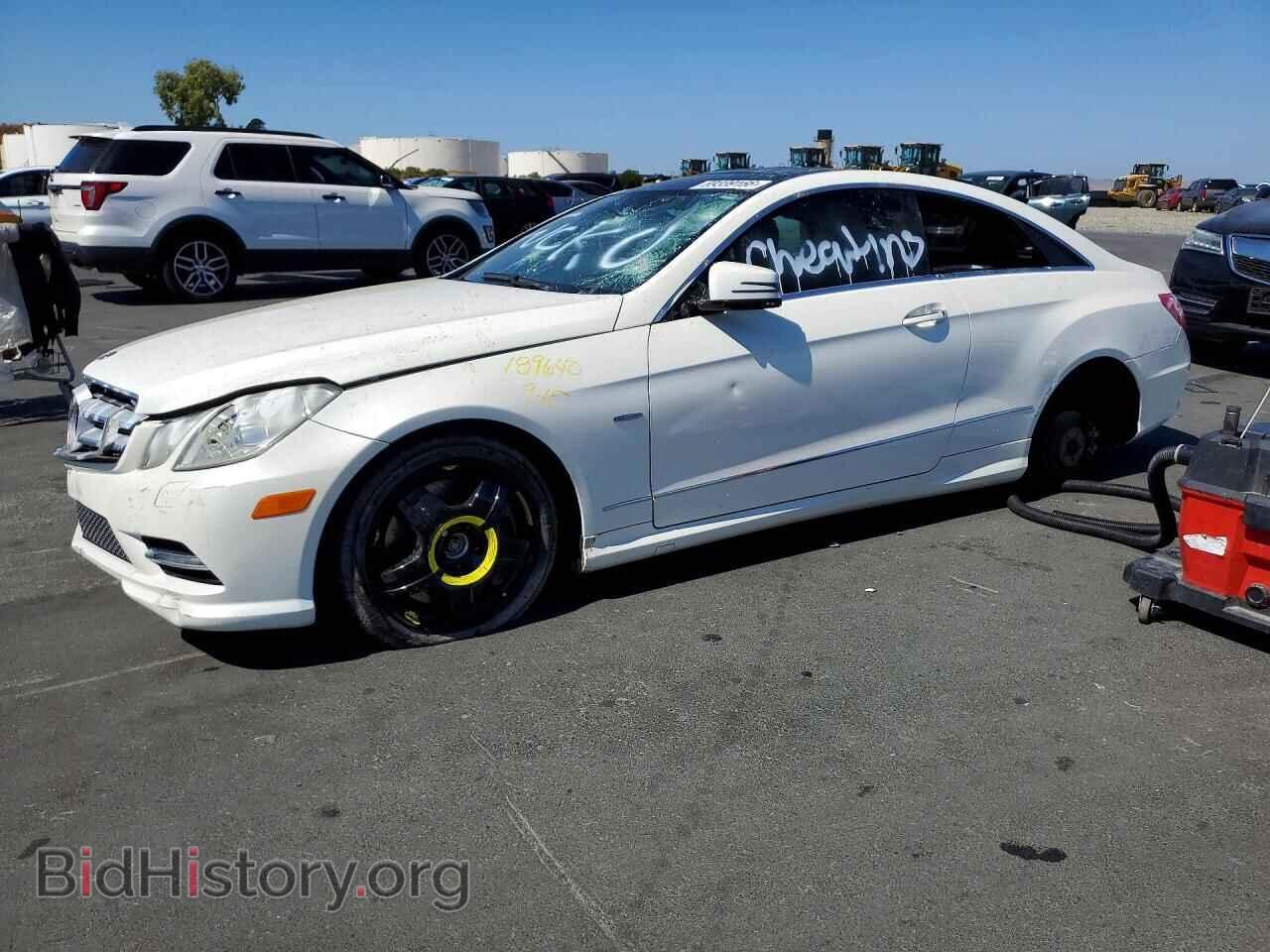 Photo WDDKJ7DB0CF157058 - MERCEDES-BENZ E-CLASS 2012