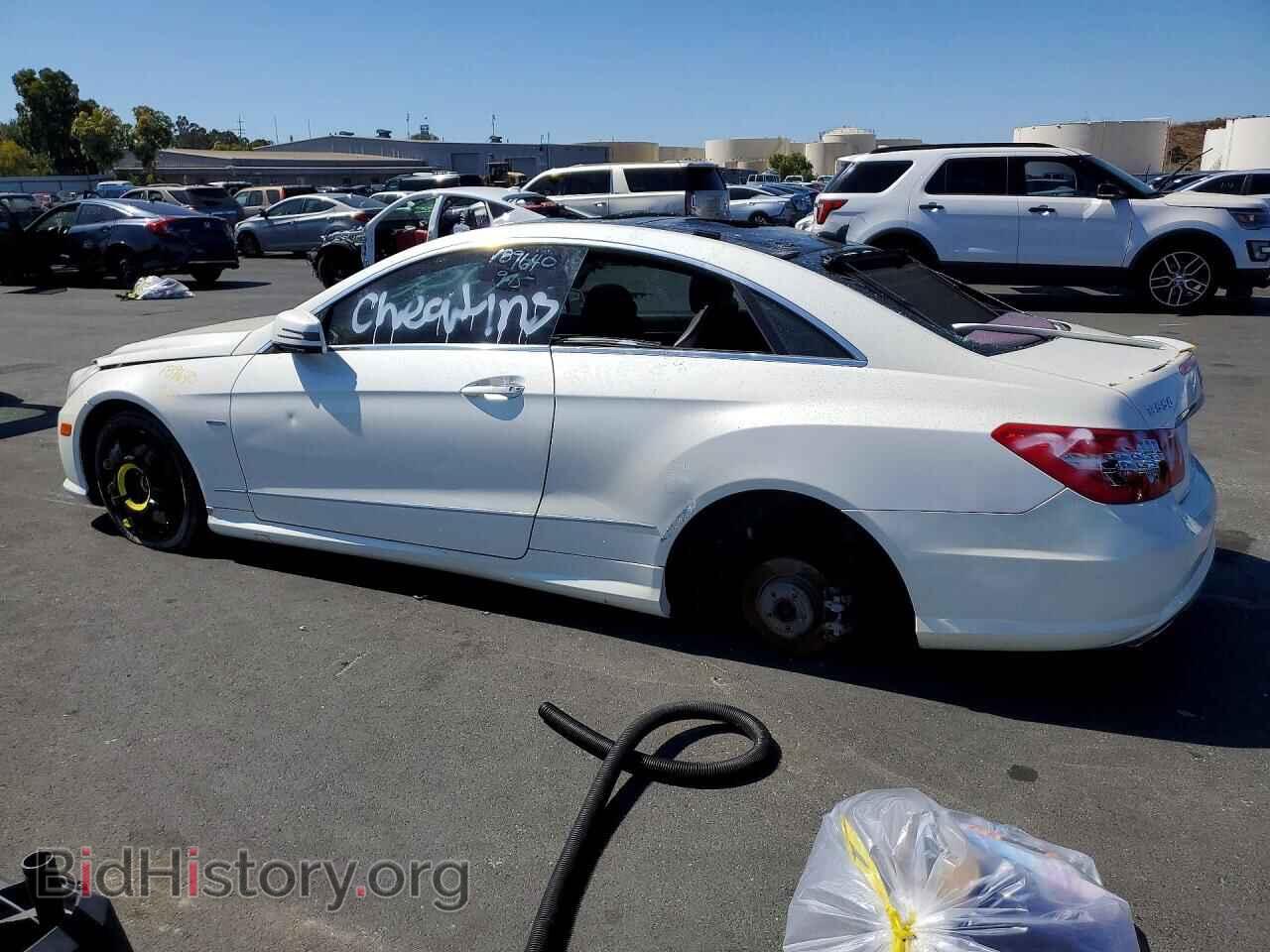 2012 MERCEDES-BENZ E-CLASS - VIN: WDDKJ7DB0CF157058 - Фото 2