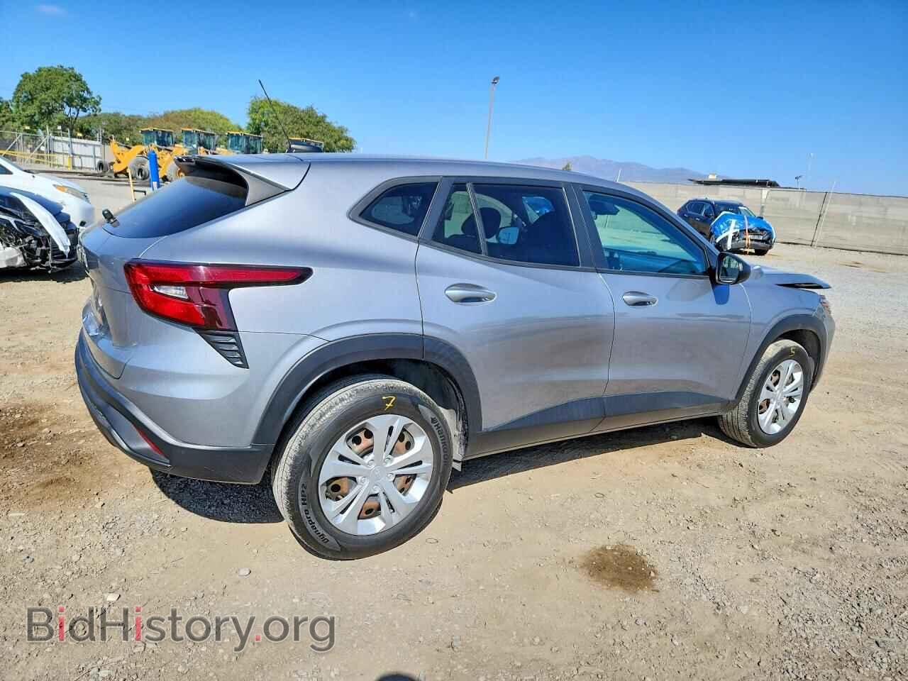 2024 CHEVROLET TRAX - VIN: KL77LFE27RC122219 - Фото 3
