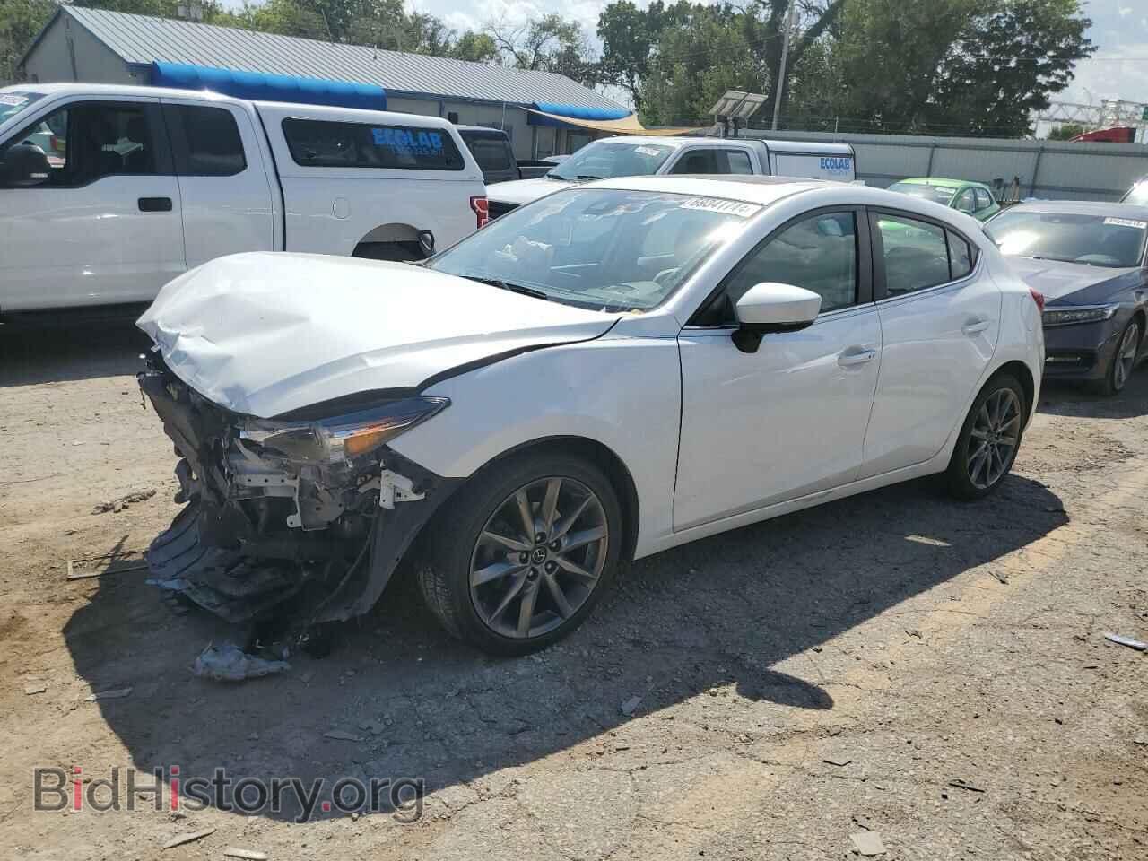 Фотография 3MZBN1M36JM268034 - MAZDA 3 2018