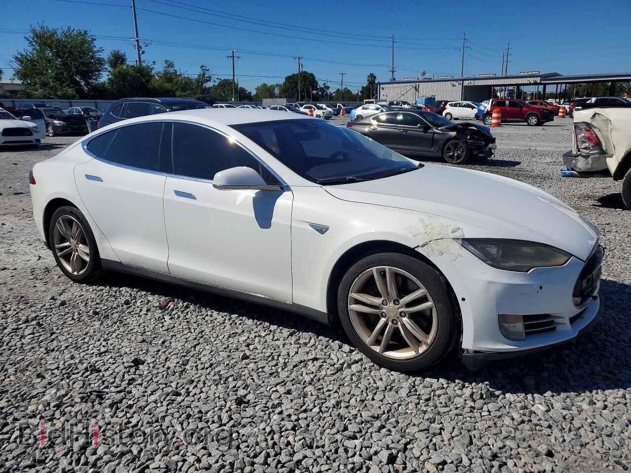 2014 TESLA MODEL S - VIN: 5YJSA1S10EFP64859 - Photo 4