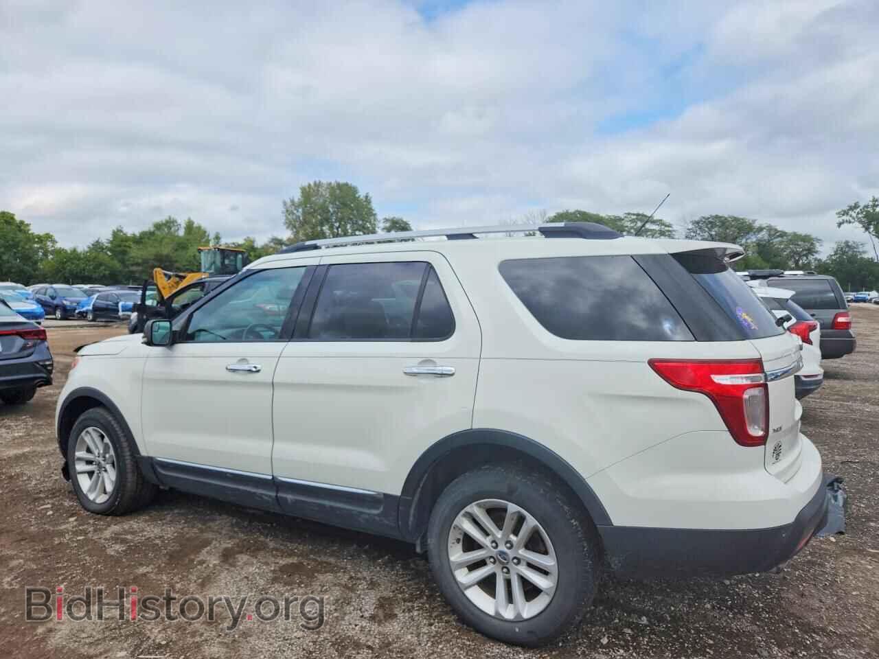 2011 FORD EXPLORER - VIN: 1FMHK8D88BGA11605 - Photo 2