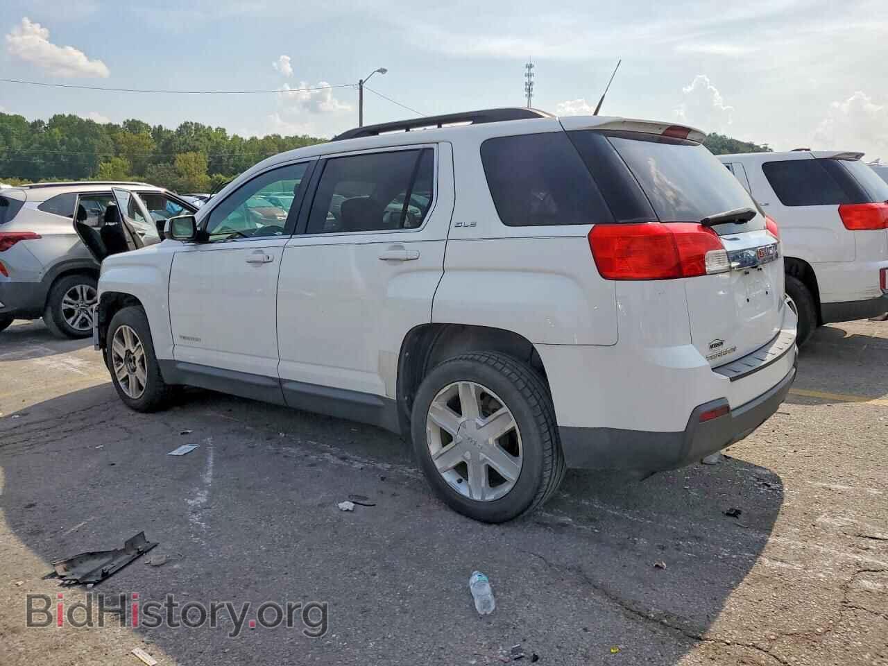 2011 GMC TERRAIN - VIN: 2CTALSEC6B6343923 - Photo 2