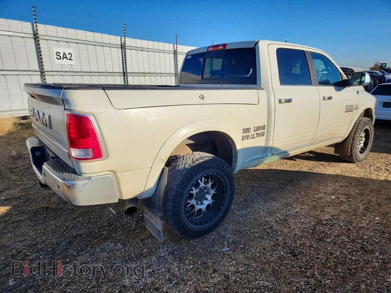 2018 RAM 3500 - VIN: 3C63R3FL5JG111282 - Photo 3