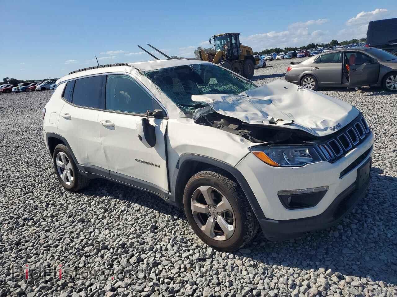 2017 JEEP COMPASS - VIN: 3C4NJDBB1HT628012 - Photo 4