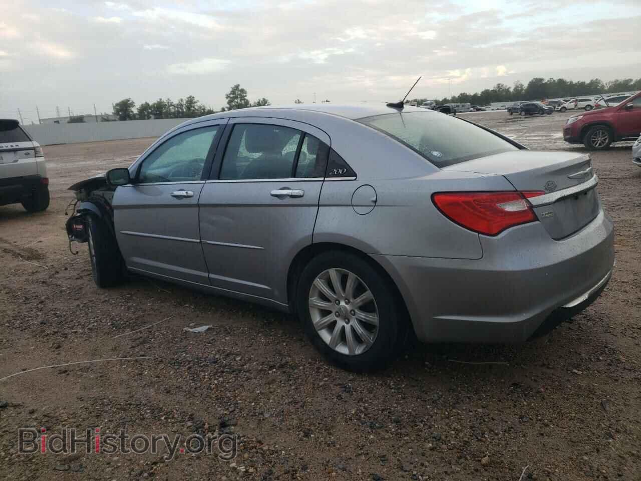 2013 CHRYSLER 200 - VIN: 1C3CCBCG9DN558998 - Фото 2