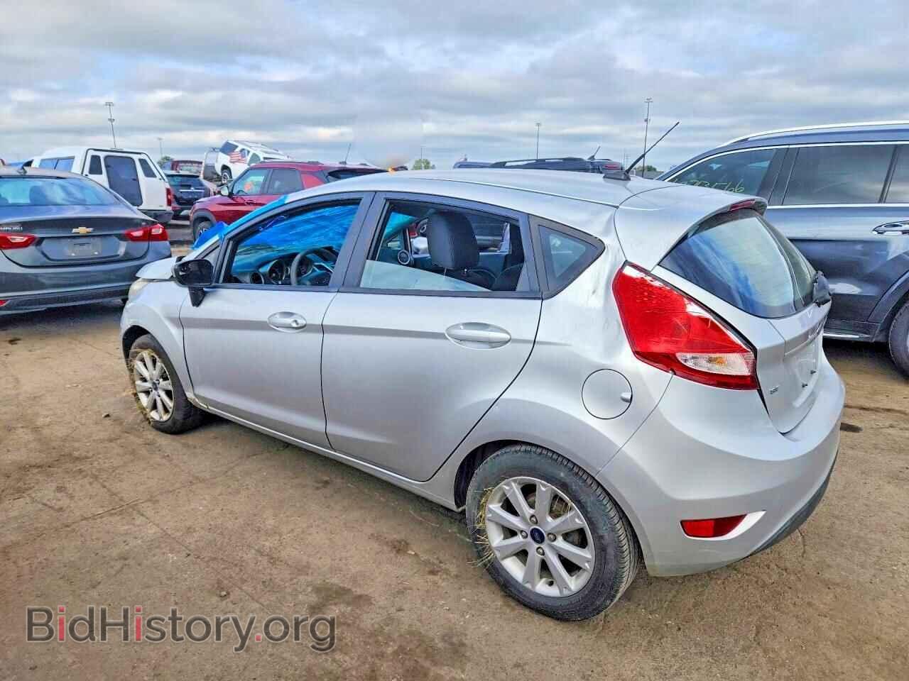 2011 FORD FIESTA - VIN: 3FADP4EJ3BM116367 - Photo 2