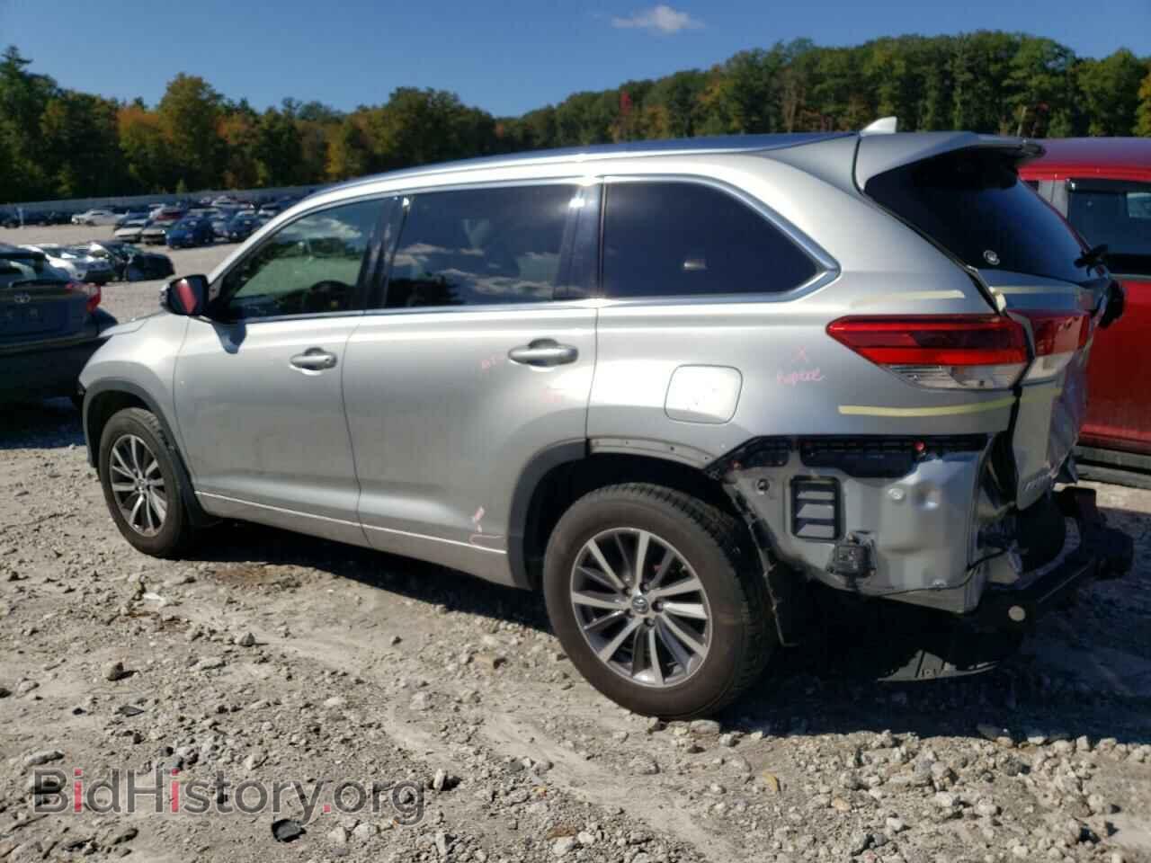 2018 TOYOTA HIGHLANDER - VIN: 5TDJZRFH3JS544597 - Фото 2