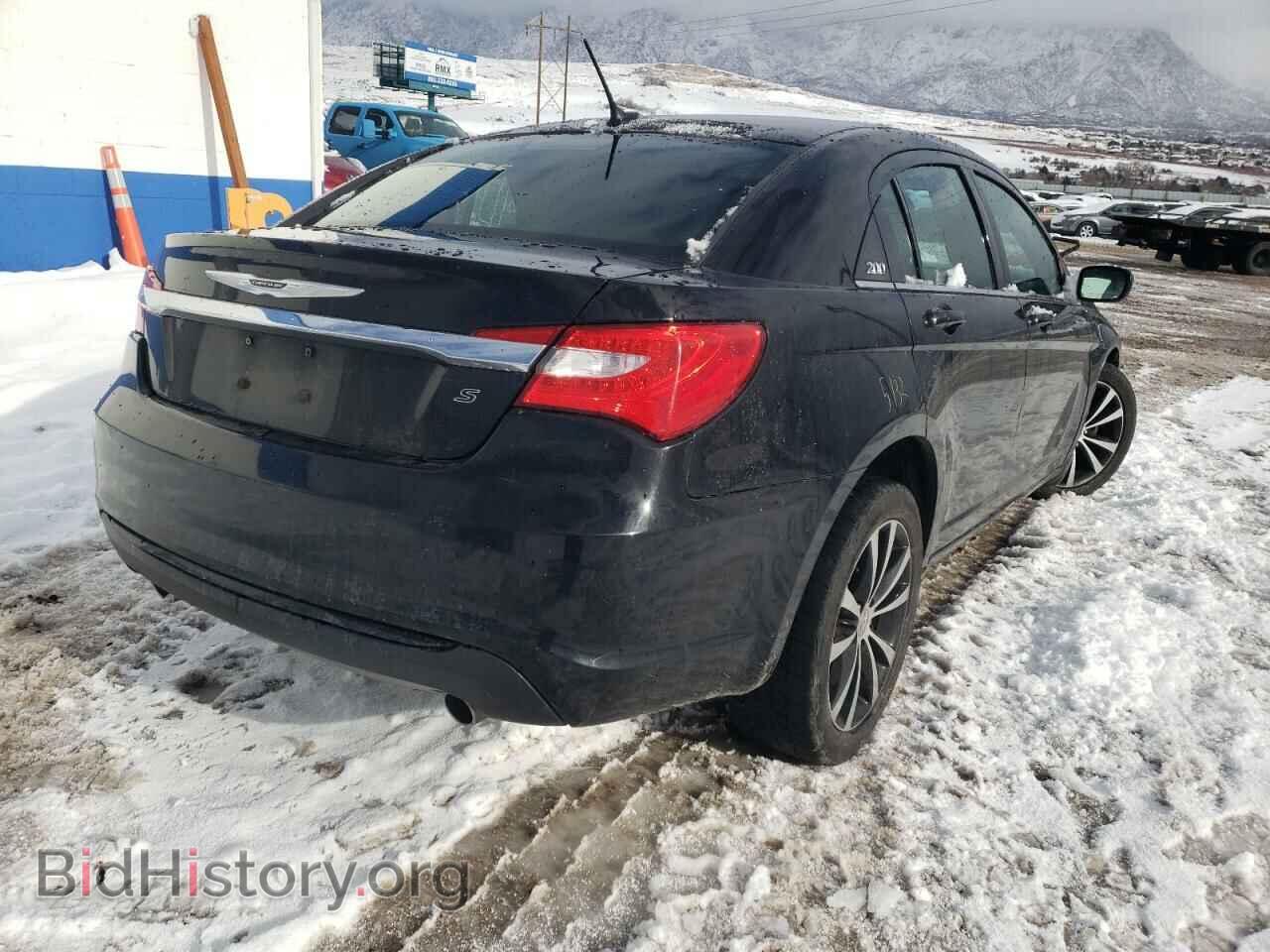 2011 CHRYSLER 200 - VIN: 1C3BC8FG2BN597391 - Фото 4