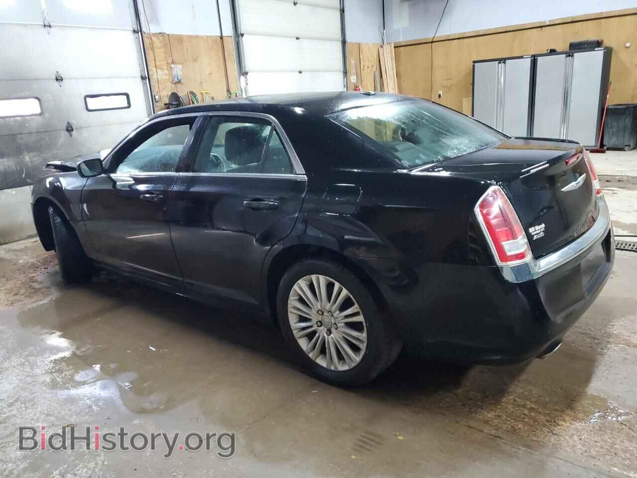 2013 CHRYSLER 300 - VIN: 2C3CCARG3DH505370 - Фото 2