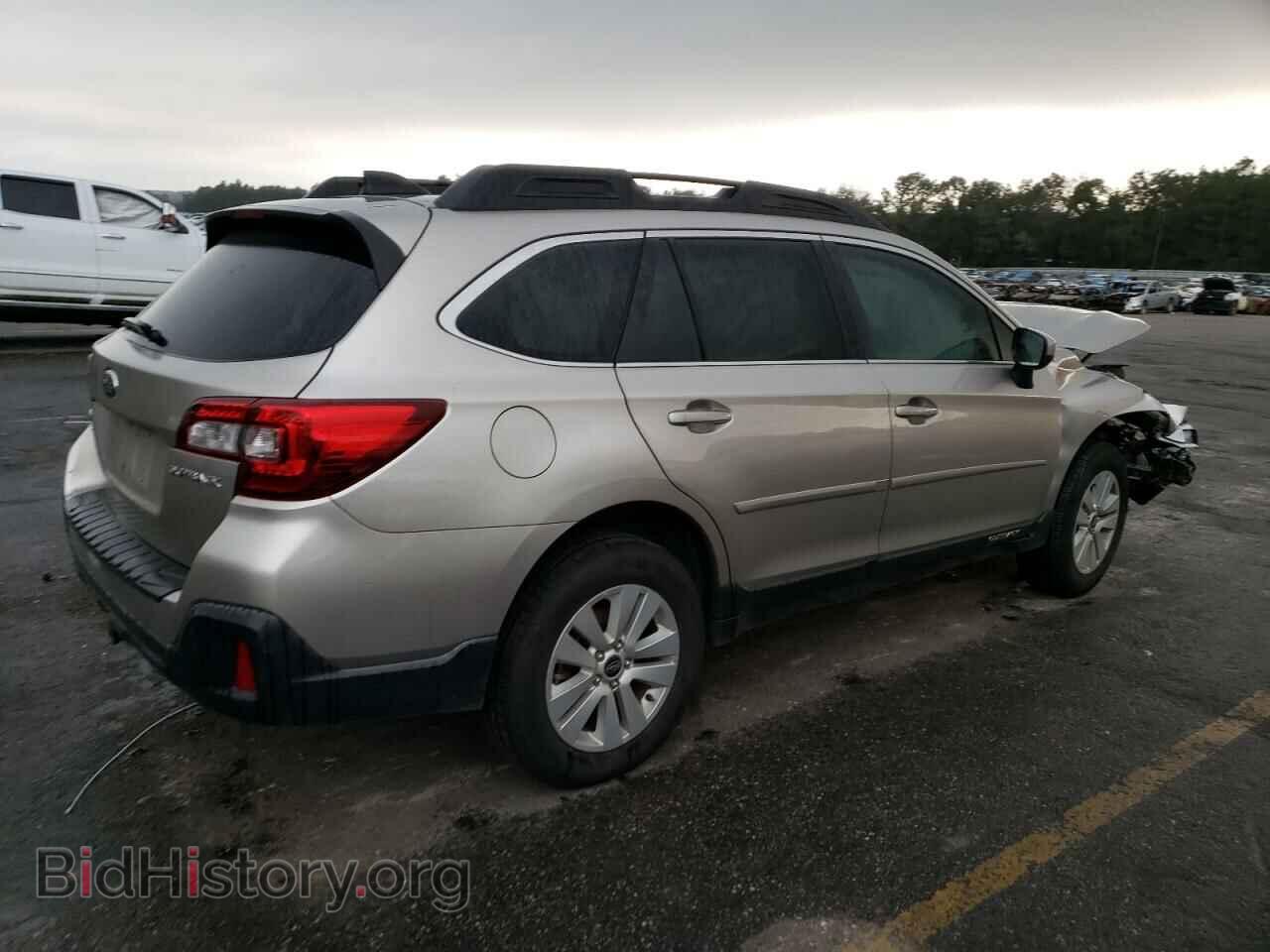 2018 SUBARU OUTBACK - VIN: 4S4BSACC8J3334240 - Фото 3